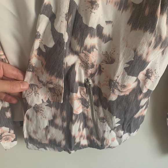 Open front jacket - Picture 4 of 4